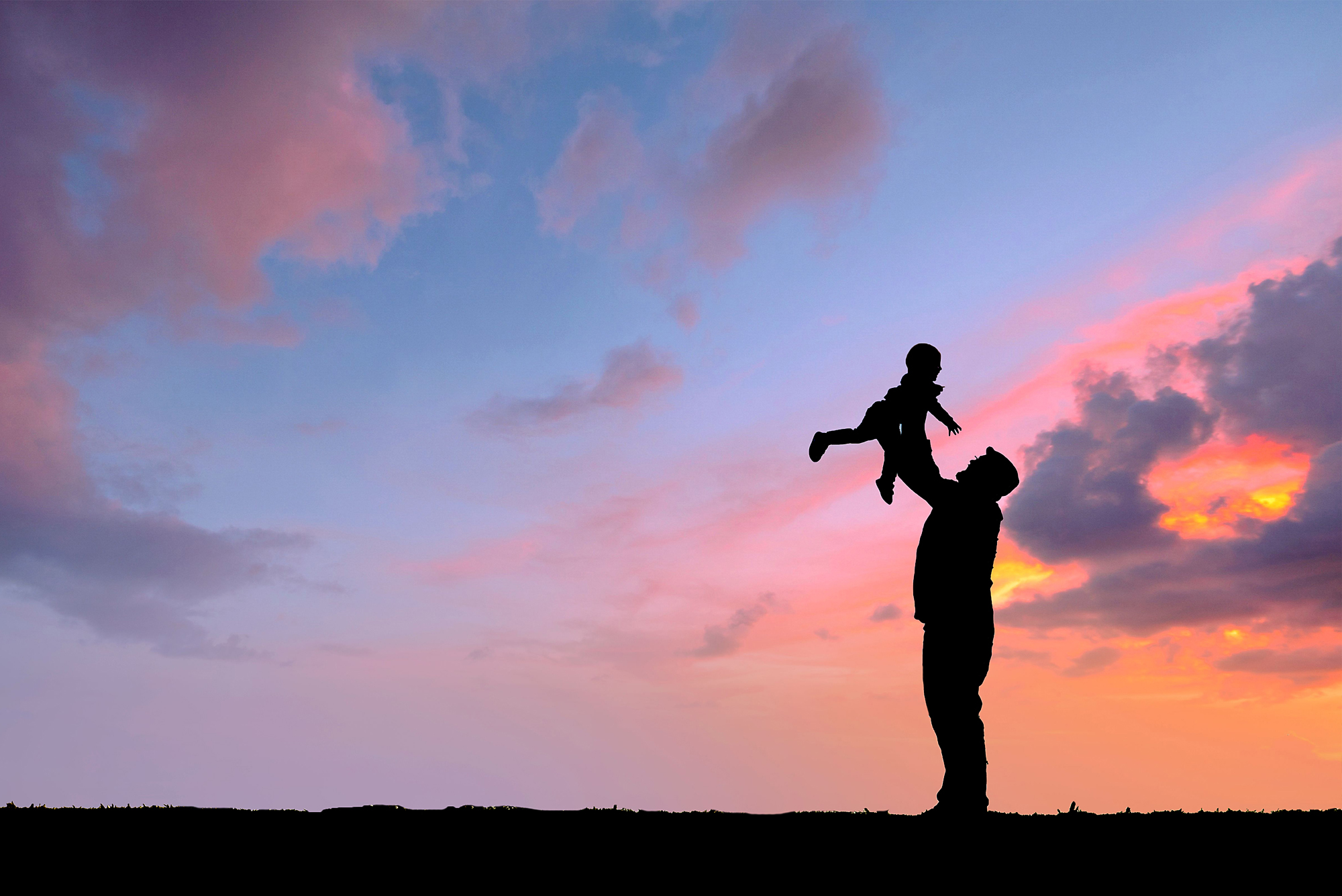 st-louis-family-photographer-mini-session-sunset-silhouette-with-dad-and-baby.jpg